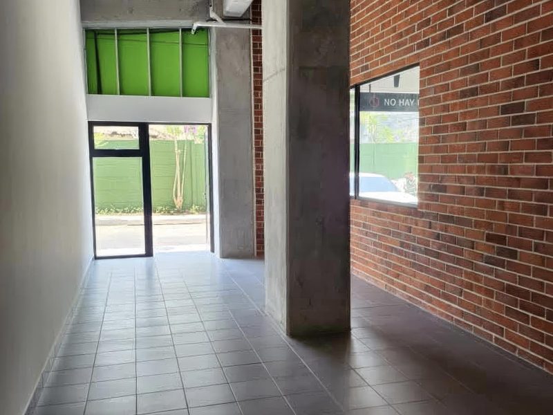 Local comercial 1er Nivel - Baldone 7