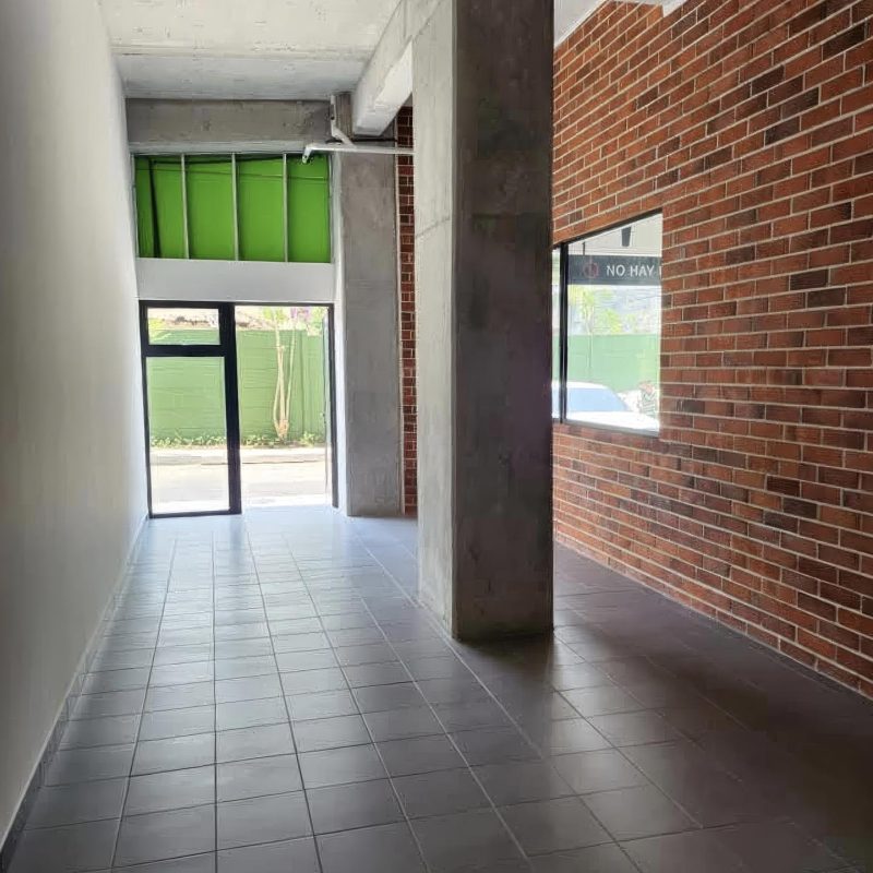 Local comercial 1er Nivel - Baldone 7